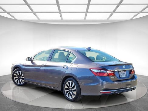Certified 2017 Honda Accord Hybrid Sedan image 5