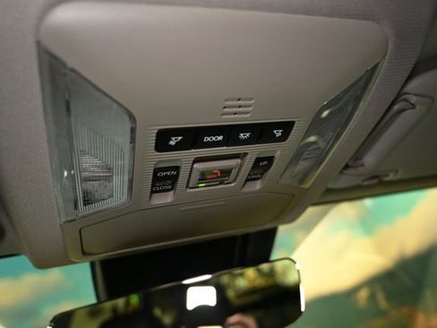 Used 2025 Toyota RAV4 XLE Premium image 40