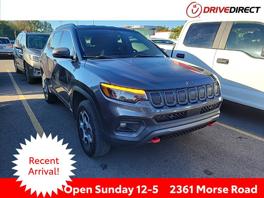 Used 2022 Jeep Compass Trailhawk w/ Trailhawk Elite Group AWD/4WD image 1