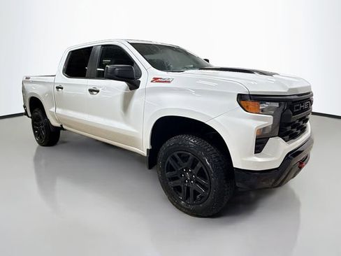 New 2026 Chevrolet Silverado 1500 Custom Trail Boss AWD/4WD image 5