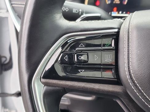 Used 2021 Jeep Grand Cherokee L Overland w/ Luxury Tech Group IV image 13