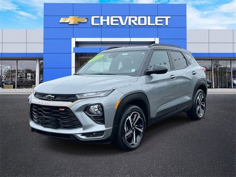 Certified 2023 Chevrolet TrailBlazer RS w/ Convenience Package image 2