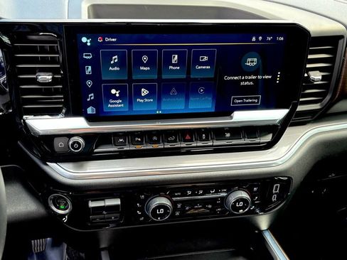 Used 2024 Chevrolet Silverado 1500 High Country image 24