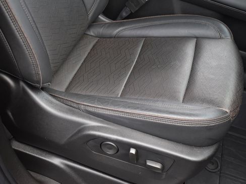 Used 2021 Chevrolet Suburban High Country image 21