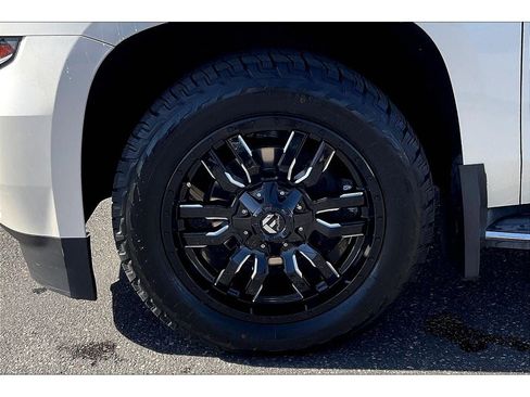 Used 2015 Chevrolet Tahoe LTZ image 8