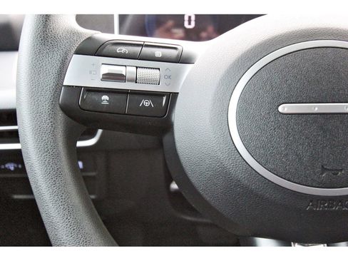 Used 2025 Hyundai Sonata SE FWD image 19