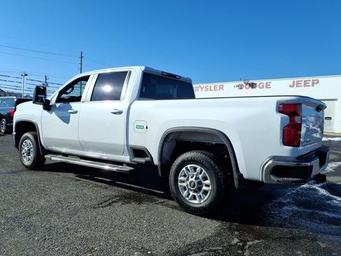 Used 2024 Chevrolet Silverado 2500 LT image 8