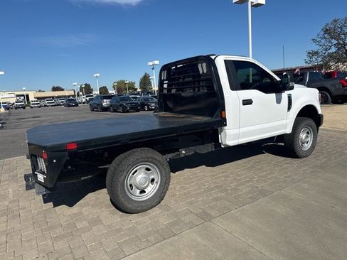 Used 2022 Ford F350 XL w/ Power Equipment Group image 4