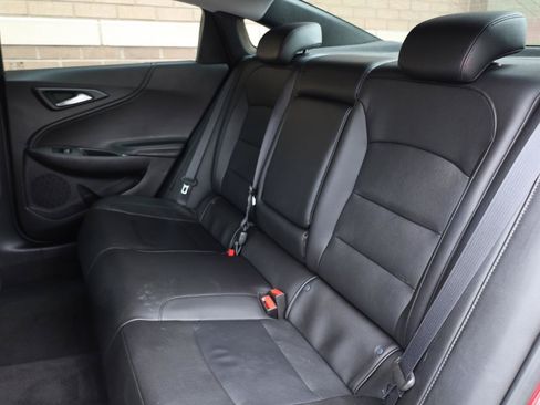 Used 2018 Chevrolet Malibu Hybrid w/ Leather Package FWD image 19