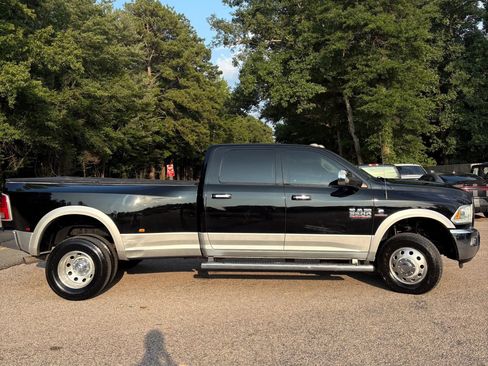 Used 2014 RAM 3500 Laramie AWD/4WD image 38