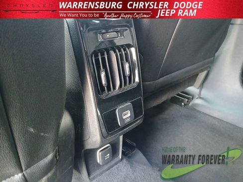 Used 2024 Jeep Compass Limited AWD/4WD image 15
