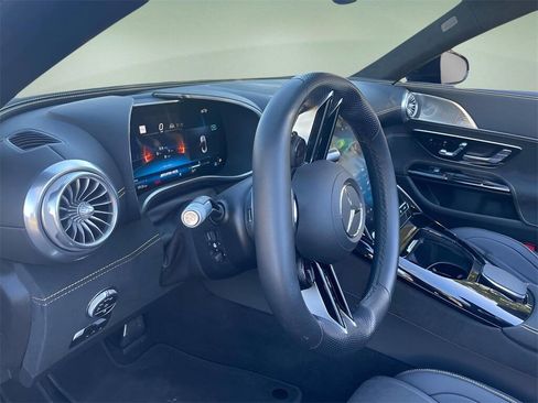 Used 2022 Mercedes-Benz SL 63 AMG 4MATIC w/ AMG Aerodynamic Package image 25