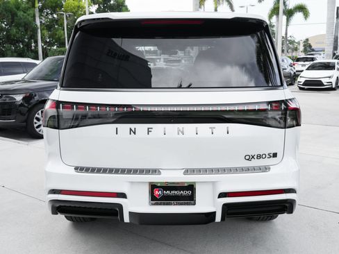 Certified 2026 INFINITI QX80 4WD w/ Sport Exterior Package image 22