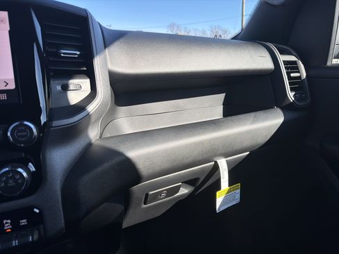 New 2026 RAM 1500 Express image 16