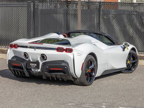 Used 2025 Ferrari SF90 Spider AWD/4WD image 39