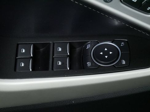 Used 2021 Ford Explorer Limited w/ Equipment Group 301A AWD/4WD image 21