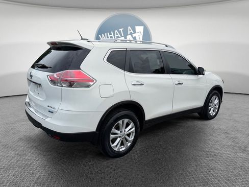 Used 2014 Nissan Rogue SV w/ SV Premium Package AWD/4WD image 3