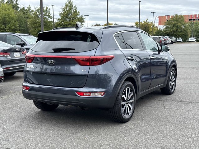 Used 2019 Kia Sportage EX w/ EX Technology Package FWD image 2