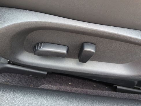 Used 2018 INFINITI Q60 3.0t Luxe RWD image 17