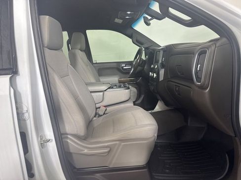 Used 2020 GMC Sierra 1500 Elevation w/ Elevation Value Package image 4