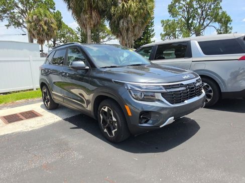 Certified 2025 Kia Seltos S FWD image 1
