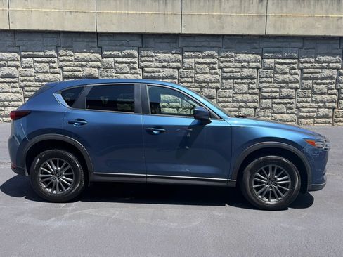 Used 2017 MAZDA CX-5 Touring AWD/4WD image 5