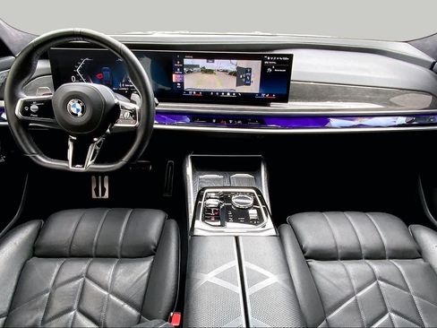 Certified 2024 BMW 760i xDrive w/ Executive Package AWD/4WD image 14