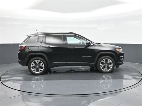 Used 2021 Jeep Compass Limited image 26