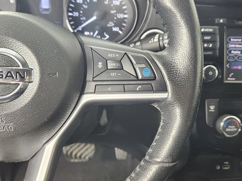 Used 2019 Nissan Rogue SL AWD/4WD image 26