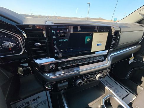 New 2026 Chevrolet Silverado 1500 LTZ w/ Z71 Off-Road Package image 16