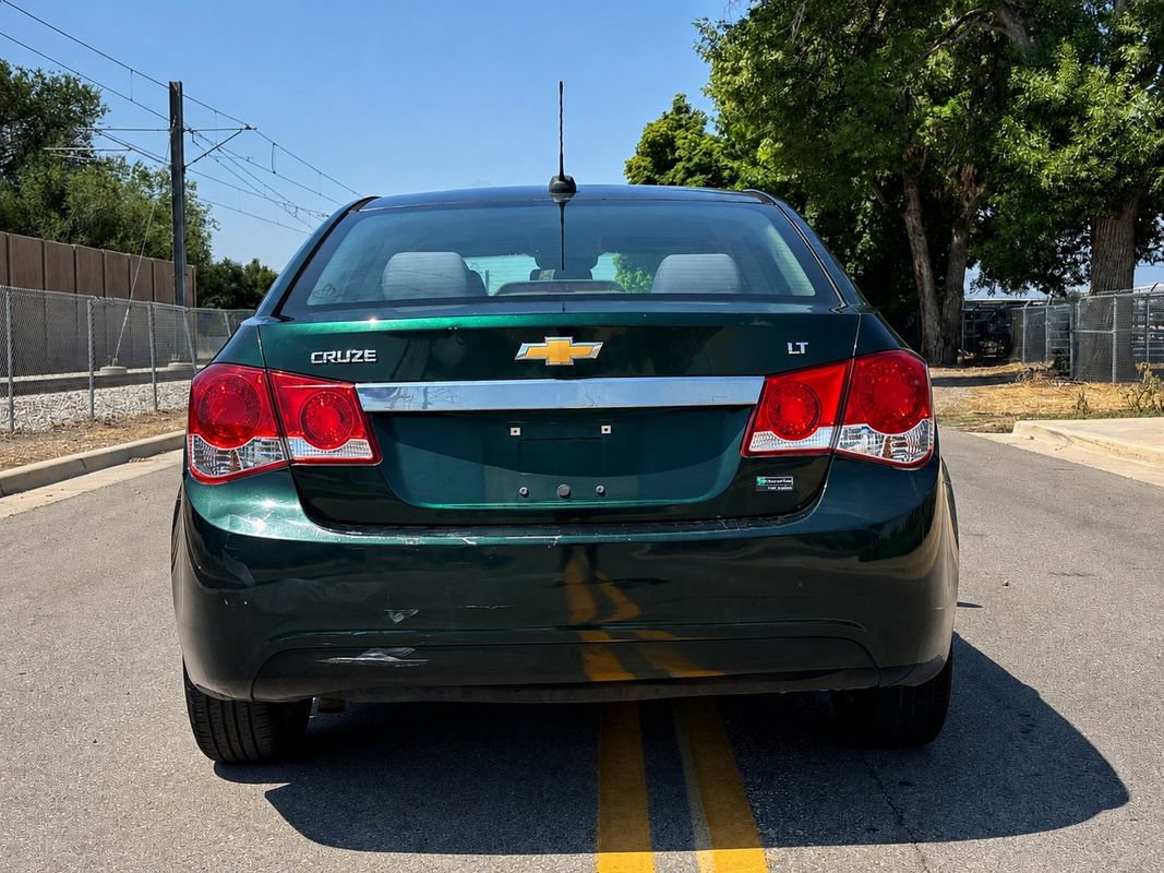 Used 2015 Chevrolet Cruze LT FWD image 4