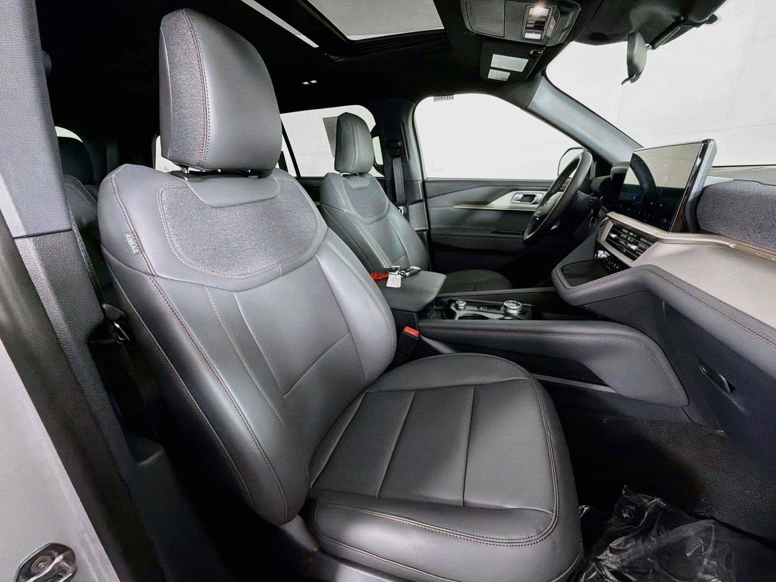 New 2027 Ford Explorer Active w/ Active Comfort Package AWD/4WD image 31