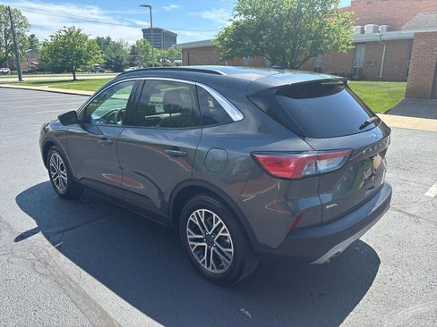 Used 2020 Ford Escape SEL FWD image 5