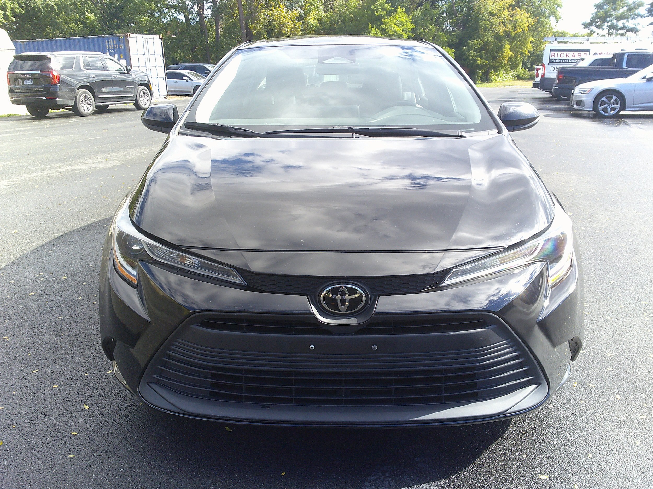 Used 2024 Toyota Corolla LE FWD image 3