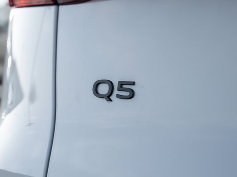 New 2025 Audi Q5 Premium Plus image 23