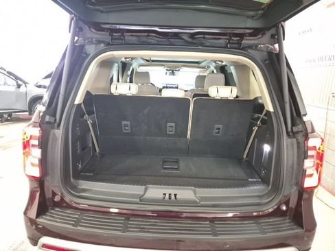 Used 2024 Ford Expedition Platinum AWD/4WD image 23