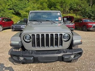 Used 2023 Jeep Gladiator Sport AWD/4WD video 2