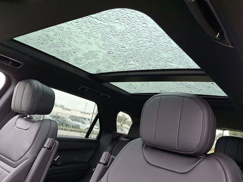 Certified 2025 Land Rover Range Rover Sport Dynamic SE image 11