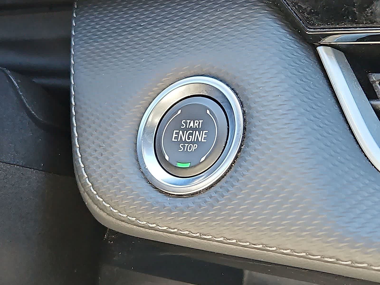 Used 2025 Chevrolet Equinox LT w/ Convenience Package II AWD/4WD image 23