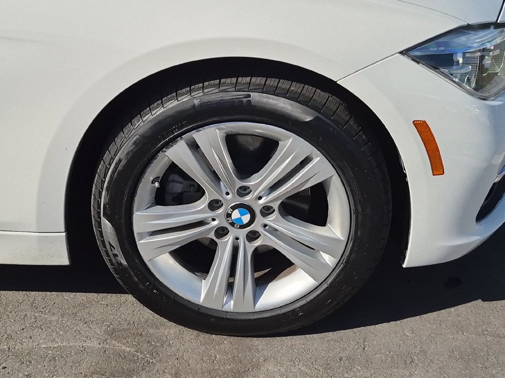 Used 2016 BMW 328i xDrive Sedan AWD/4WD image 30