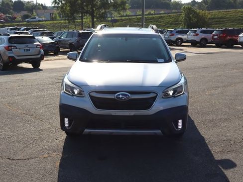 Certified 2021 Subaru Outback Limited AWD/4WD image 2