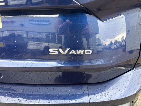Used 2024 Nissan Rogue SV AWD/4WD image 8