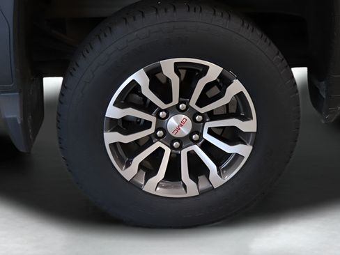 Used 2021 GMC Sierra 1500 AT4 w/ AT4 Premium Package AWD/4WD image 11