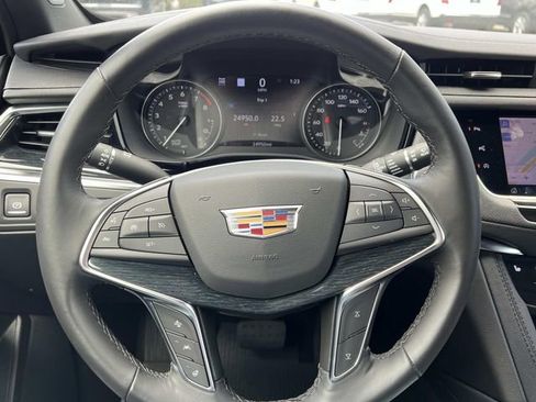 Certified 2025 Cadillac XT5 Premium Luxury w/ Technology Package AWD/4WD image 20
