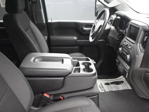 Used 2024 Chevrolet Silverado 2500 Custom w/ Custom Convenience Package AWD/4WD image 10