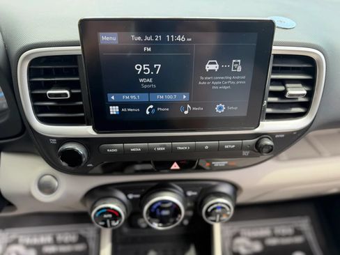 Used 2026 Hyundai Venue SEL FWD image 16