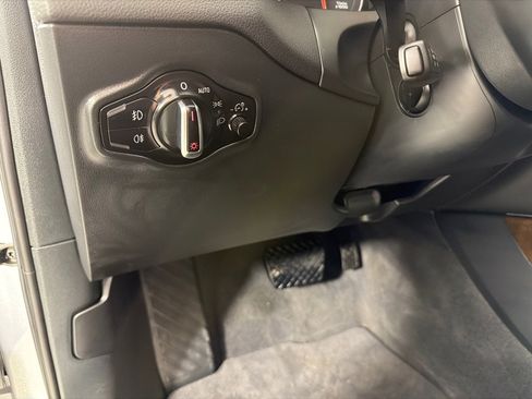 Used 2016 Audi Q5 2.0T Premium Plus w/ Technology Package image 14