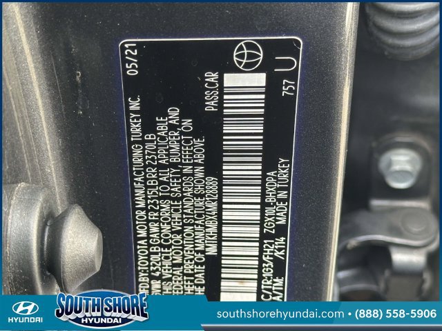 Used 2021 Toyota C-HR LE FWD image 19
