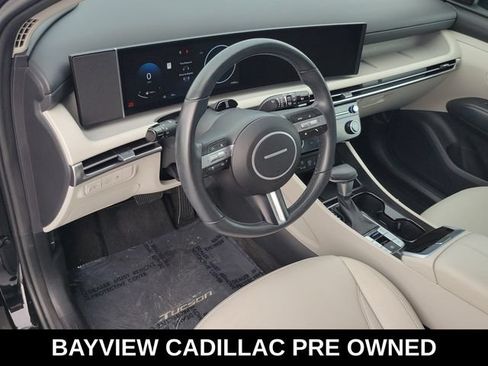 Used 2025 Hyundai Tucson SEL FWD image 14