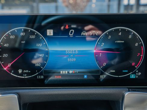 Certified 2026 Mercedes-Benz GLB 250 4MATIC image 10